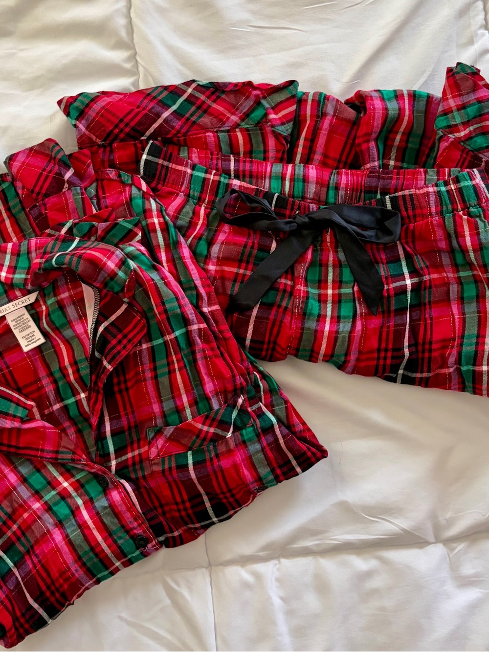 Victoria's Secret Red Green Plaid Pajama Set with Black Waist Tie